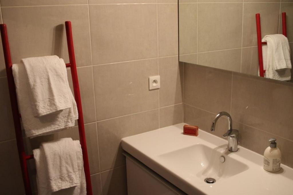 Hidden Gem Au Coeur De Sete & Vue Sur Mont St Clair Apartman Kültér fotó